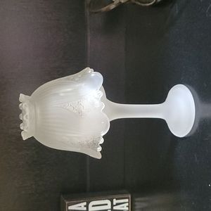 Tea light candle holder